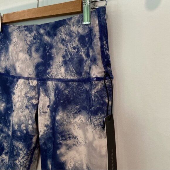 Blue White Tie Dye High Rise Leggings Athletic Yoga Pants Stretch NWT medium - Picture 9 of 14